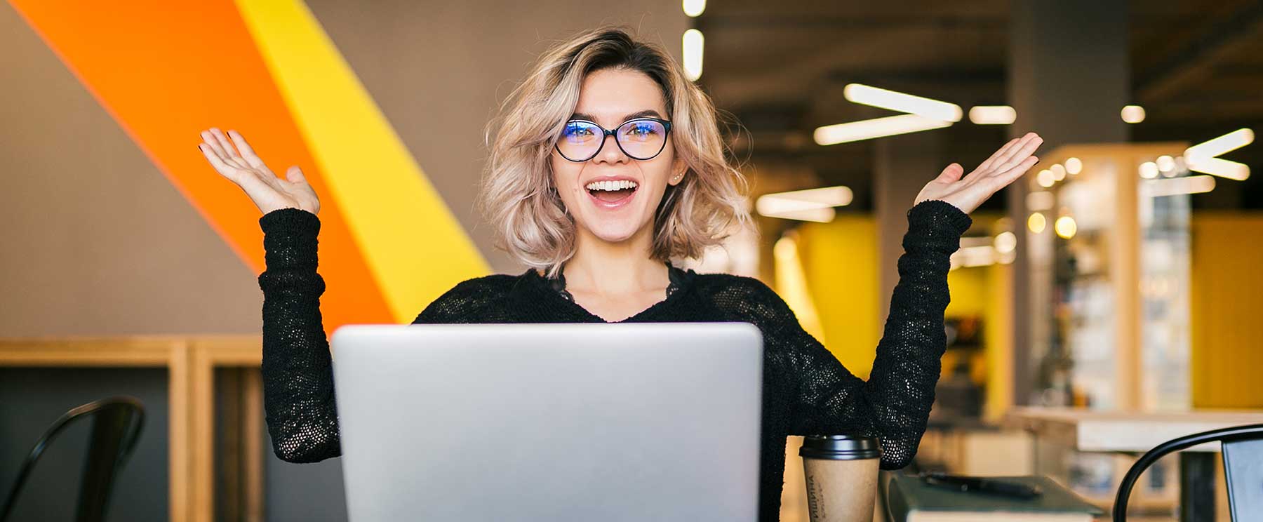 Hier geht es zur Stellenanzeige Mitarbeiter Onlineshop mwd